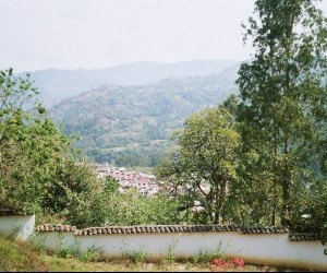 Gacheta - View from cemetery. Source: Flickr By: Garnapea Autos/Carros Locos Mamá ha muerto